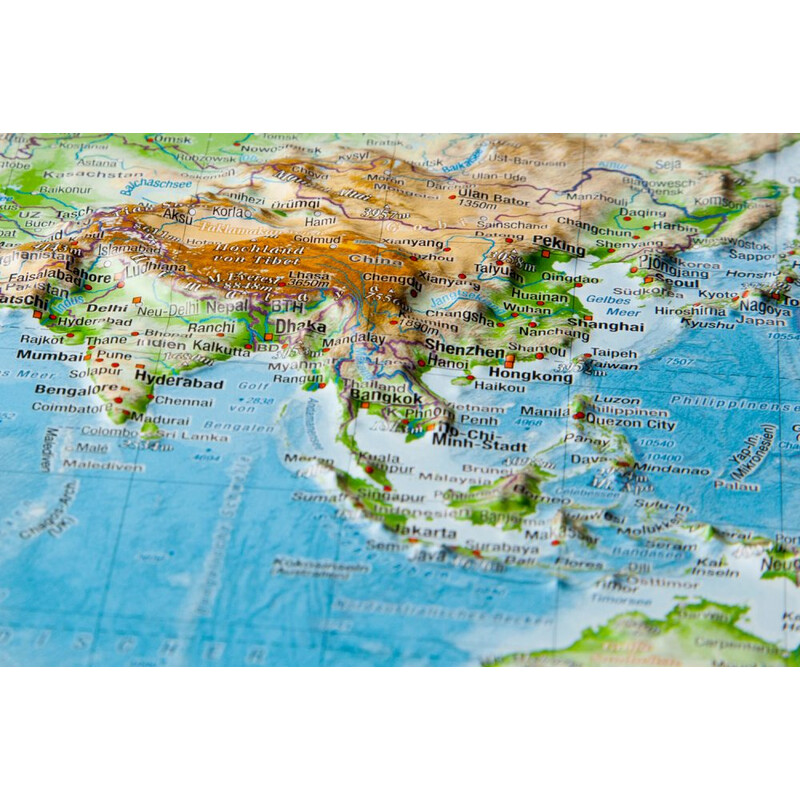 Georelief Mapa mundial World map, large 3D relief map with wooden frame (in German)