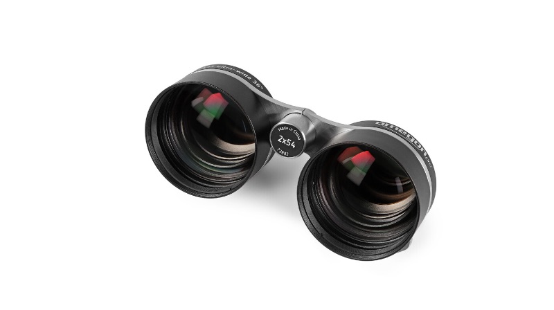As lentes de campo estelar da Omegon são compostas por lentes de 54 mm com revestimento, para imagens luminosas e nítidas