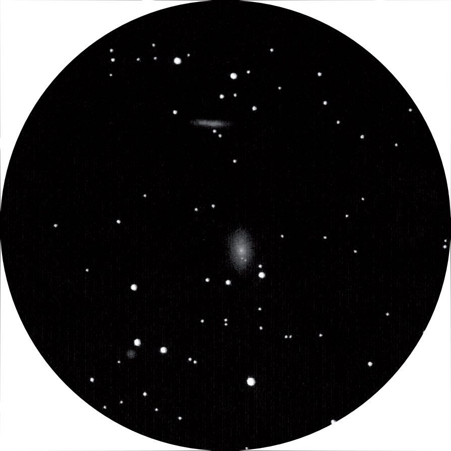 Desenho da M81 e M82 com um telescópio dobsoniano de 4 polegadas com uma ampliação de 16×. Peter Kiss 