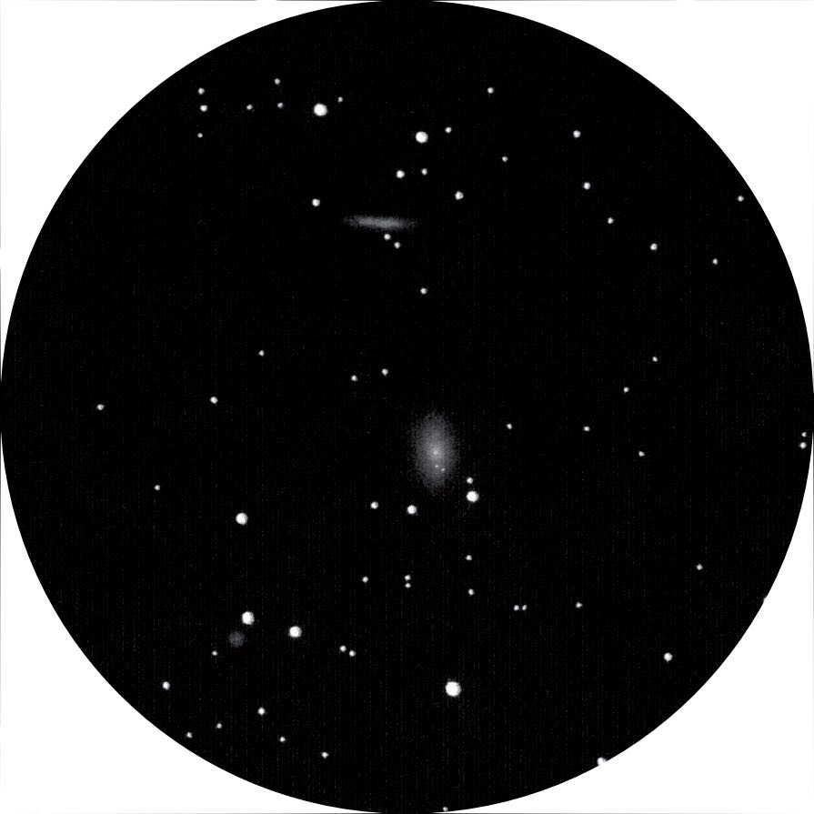 Desenho da M81 e M82 com um telescópio dobsoniano de 4 polegadas com uma ampliação de 16×. Peter Kiss