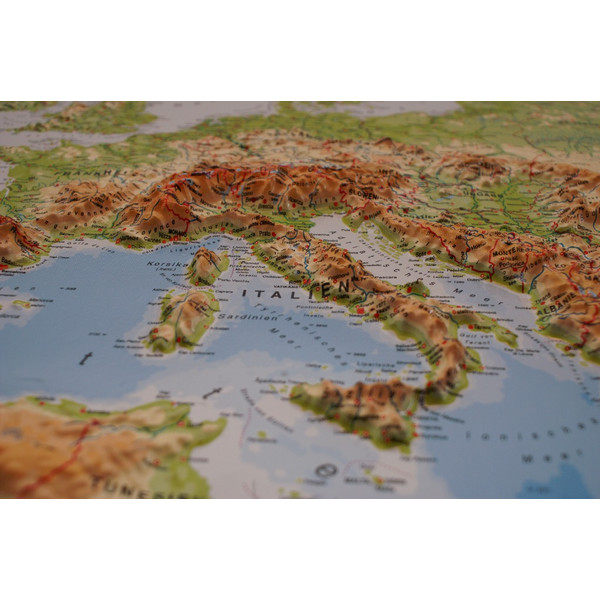 geo-institut mapa de continente Silver line physical relief map of Europe (in German)