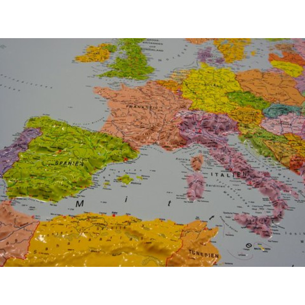 geo-institut mapa de continente GEO Institute Silver line continental political relief map of Europe (in German)