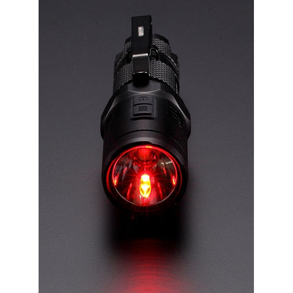 Nitecore Lanterna EA11 torch