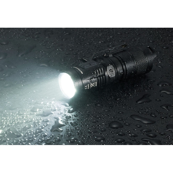 Nitecore Lanterna PMT10C torch