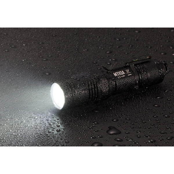 Nitecore Lanterna MT10A