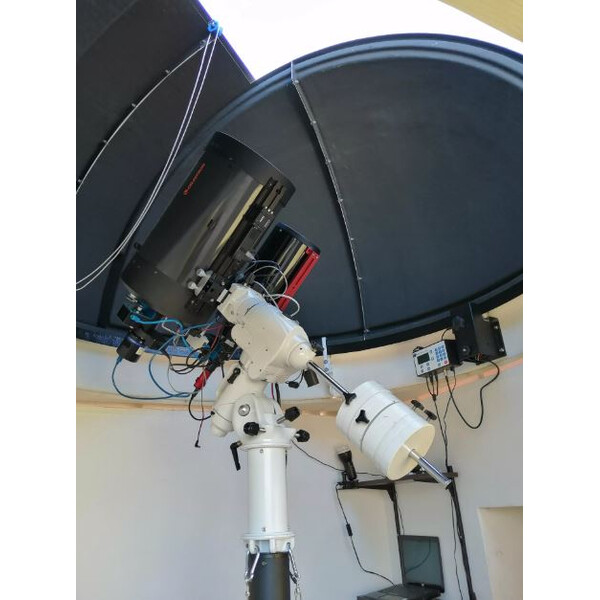 Pulsar Cúpula de observatório de 2,2 m com anel