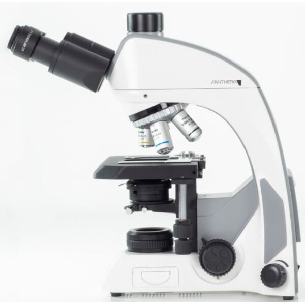 Motic Microscópio Panthera C, trino, infinito, plano, achro, 40x-1000x, halogen