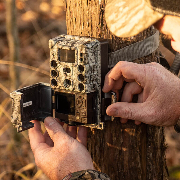 Bushnell Câmera foto selvagem 32MP CORE DS4K Tree Bark Camo No Glow, Caixa 5L