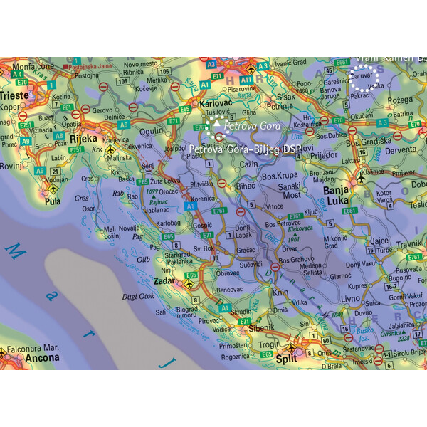 Oculum Verlag mapa de continente Sky Quality Map Europe