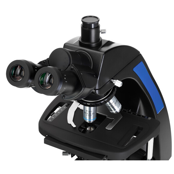 Microscópio 870T