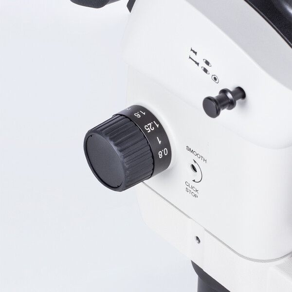 Motic Microscópio estéreo zoom SM7TR-P APO1X, trino, 8-56X, WD 81 mm, 7:1