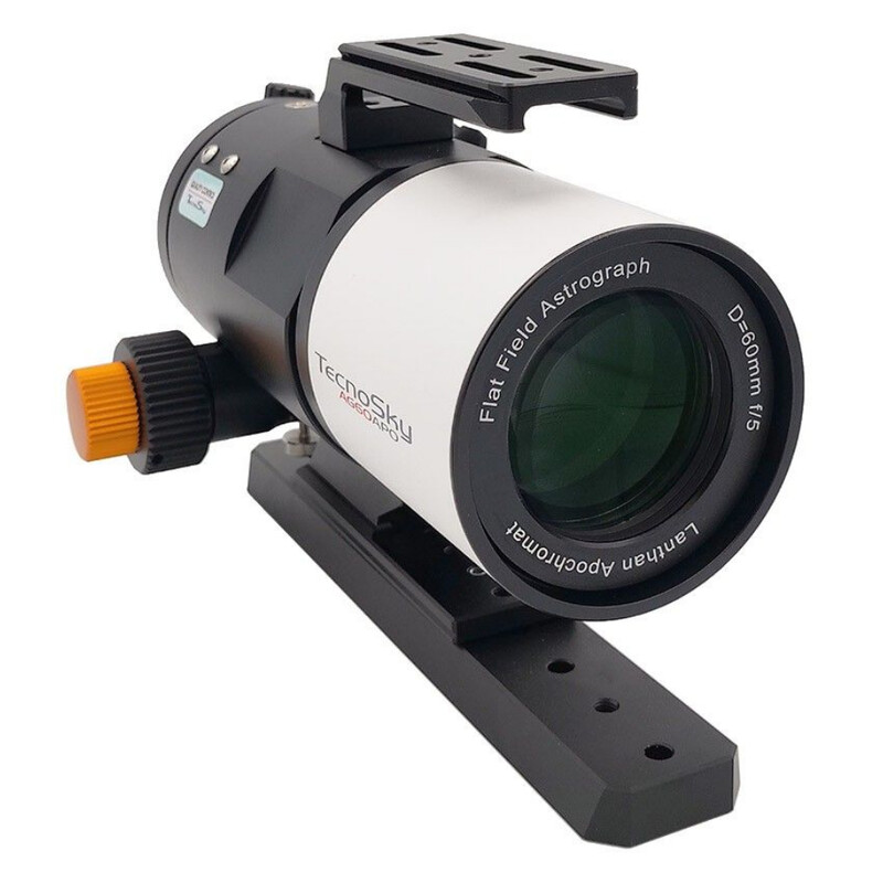 Tecnosky Refrator apocromático AP 60/300 AG60