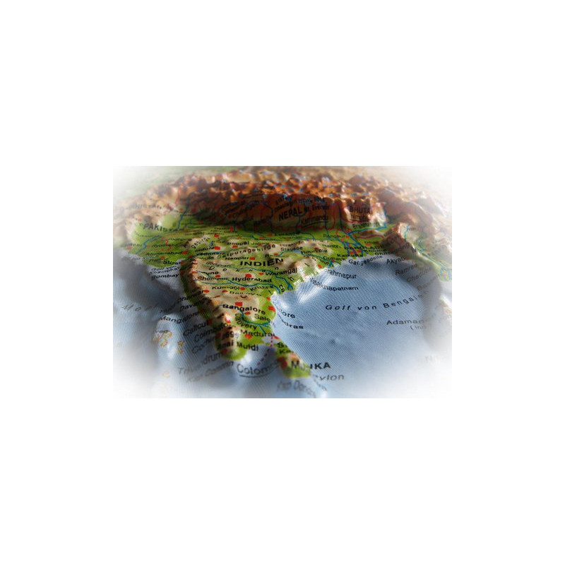 geo-institut Mapa do mundo em relevo Linha prateada físico