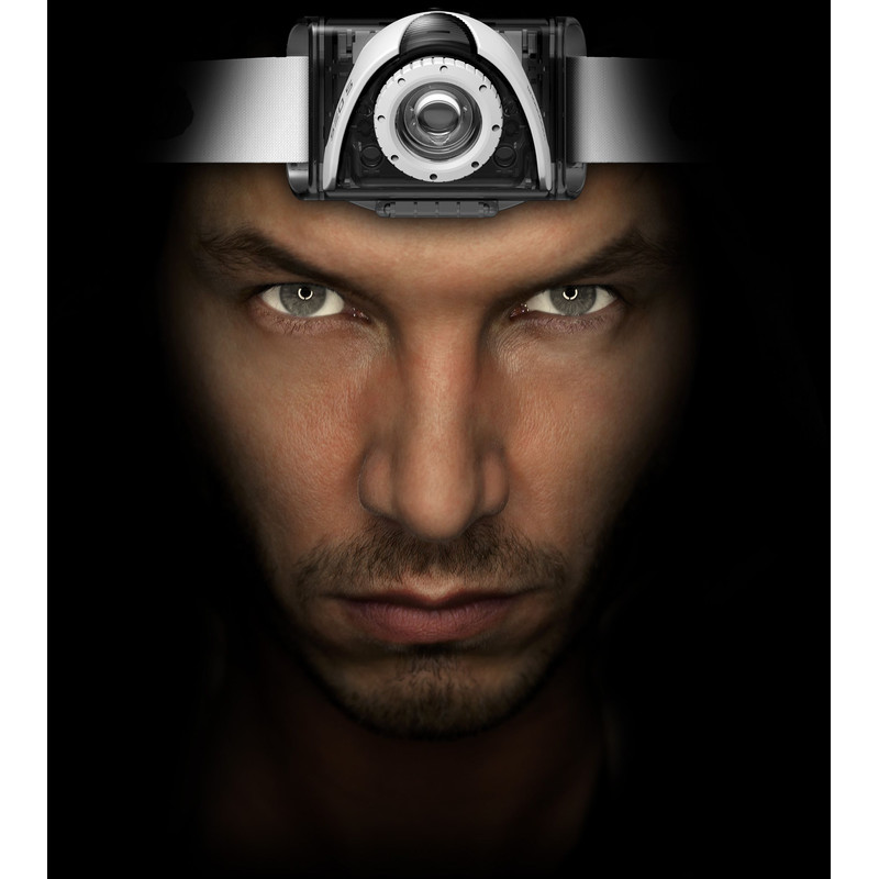 LED LENSER Lanterna para cabeça SEO5 Preto