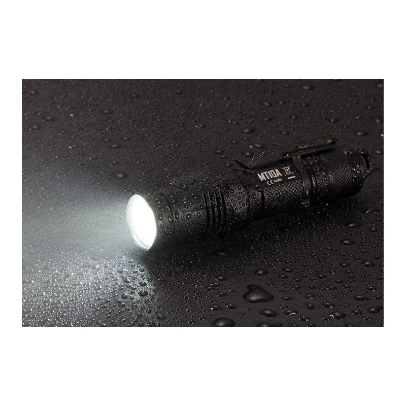 Nitecore Lanterna MT10A