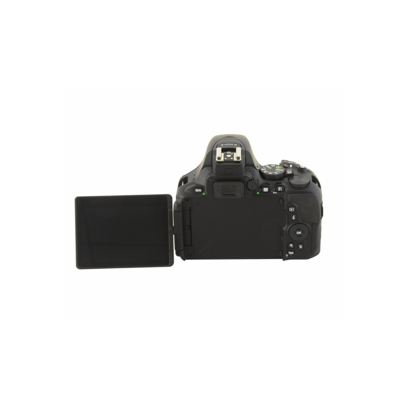 Nikon Câmera DSLR D5600a Full Range