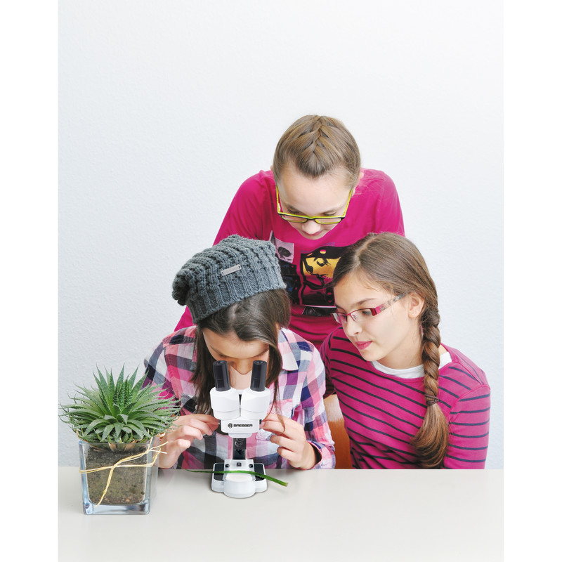 Bresser Junior Microscópio de luz refletida e luz transmitida 50x