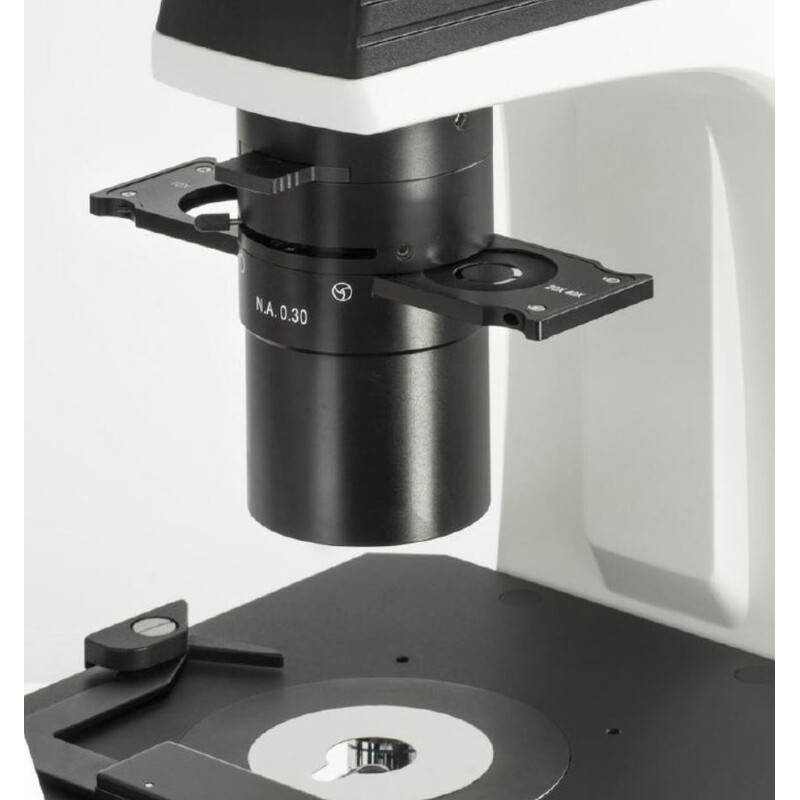 Kern Microscópio invertido Trino, 100W HBO EPI-FL (B/G), Inf Plan 10/20/40/20PH, WF10x22, 30W Hal, OCM 165