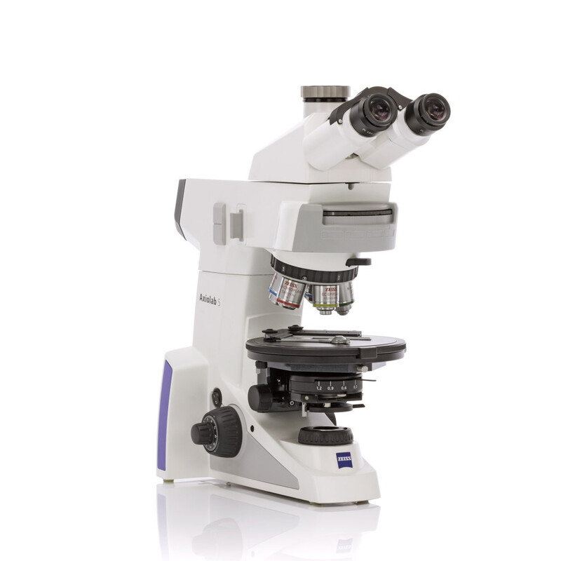 ZEISS Microscópio Axiolab 5 Pol, trino, infinito, plano, neofluar, 5x, 10x, 20x, 40x, 10x/23, Dl, LED, 10W, 5xH Pol codificado, incl. comp. lambda, placa de retículo e guia de objectos