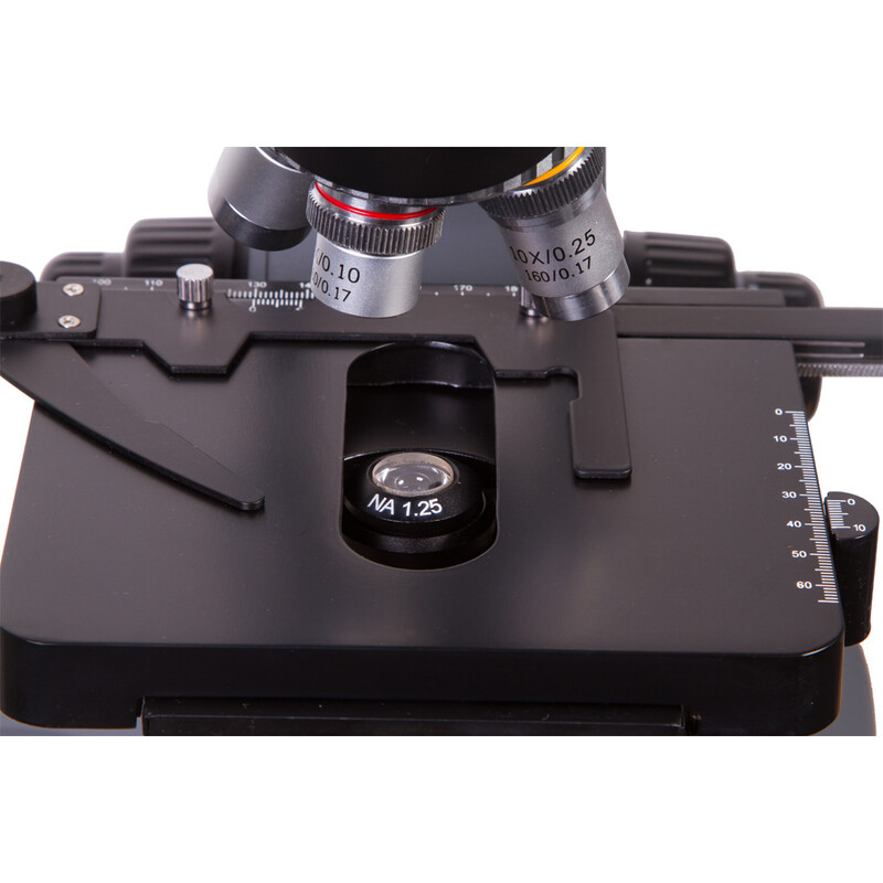 Levenhuk Microscópio 740T Trino 40-2000x LED
