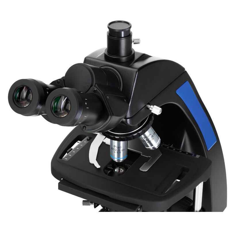 Microscópio 870T