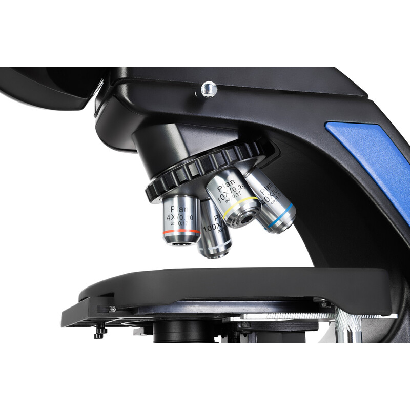 Microscópio 870T