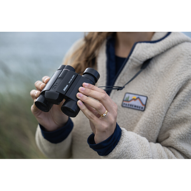 Nikon Binóculos com estabilizador de imagem Stabilized 10x25 S