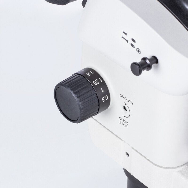 Motic Microscópio estéreo zoom SM7TR-P APO1X, trino, 8-56X, WD 81 mm, 7:1
