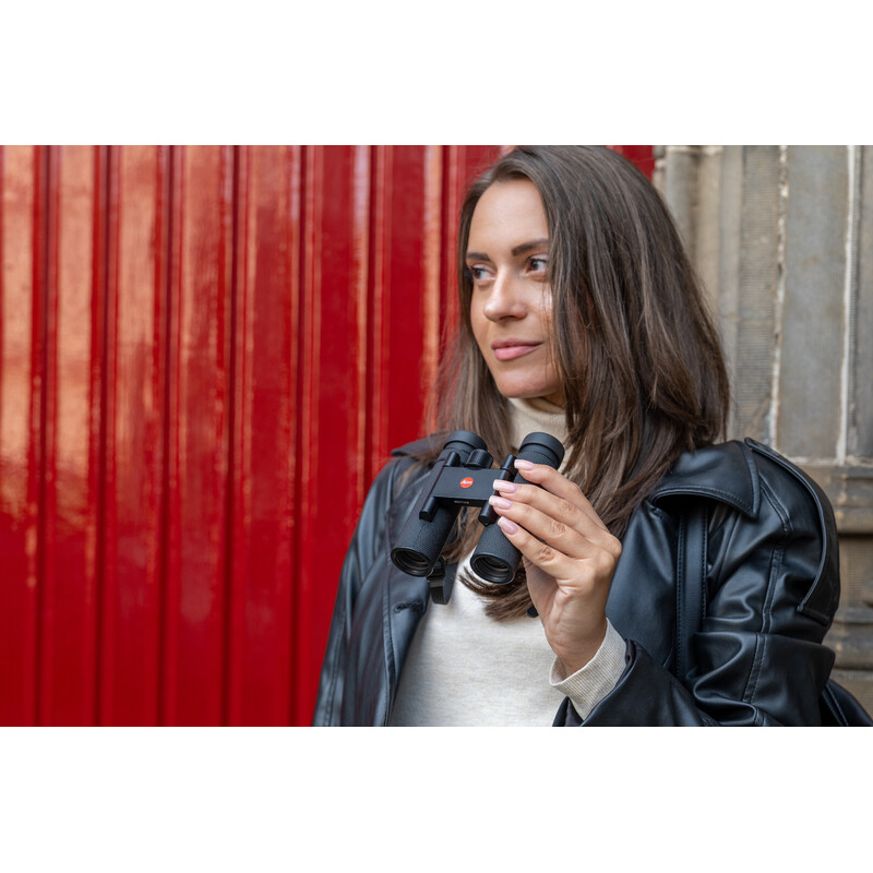 Leica Binóculo Noctivid 10x25 em couro preto